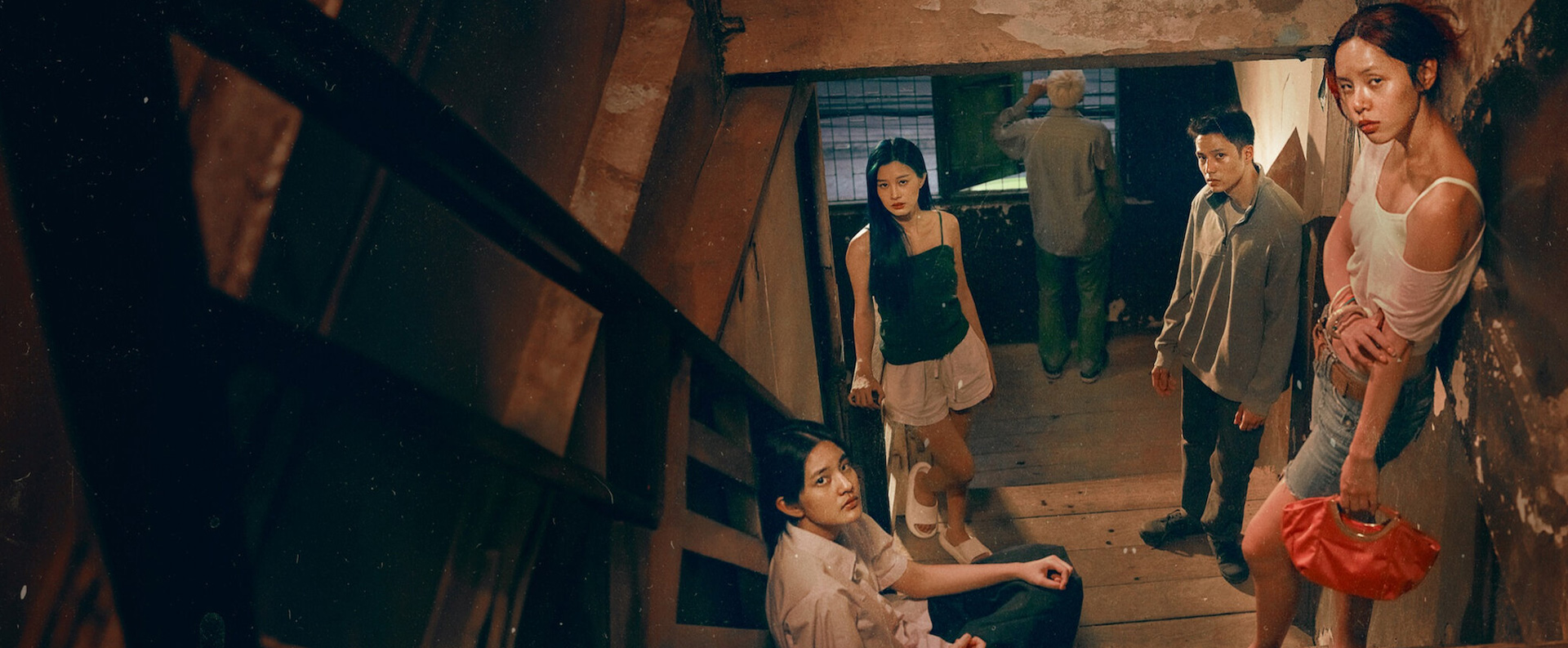 EZ Movie ดูหนังฟรี ไม่มีโฆษณา ภาพโลโก้ RedLife (2023) เรดไลฟ์